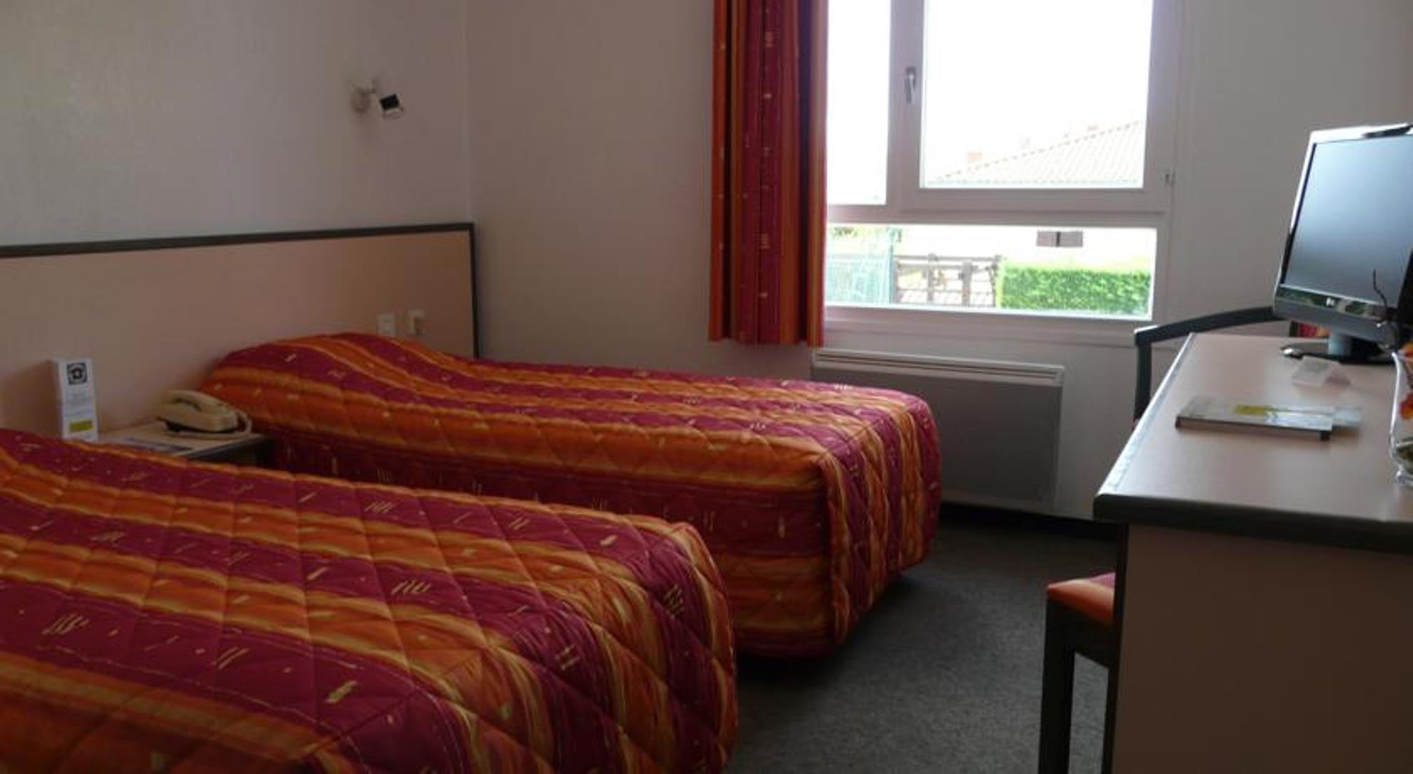 Sarcey Hotel Le Chatard מראה חיצוני תמונה