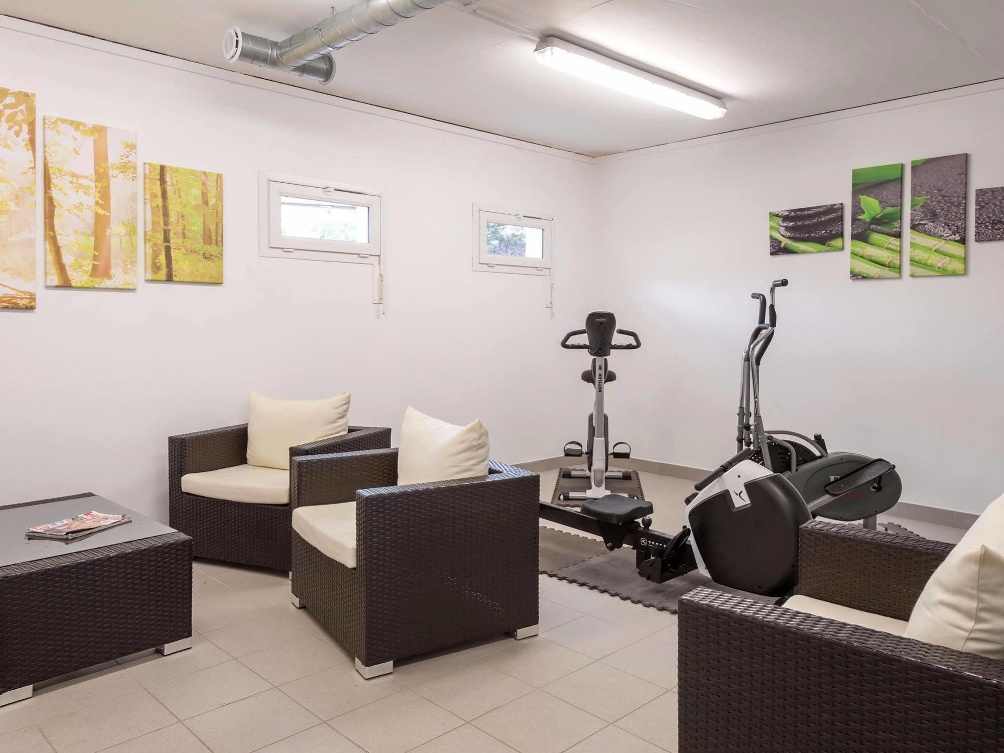 Sarcey Hotel Le Chatard מראה חיצוני תמונה