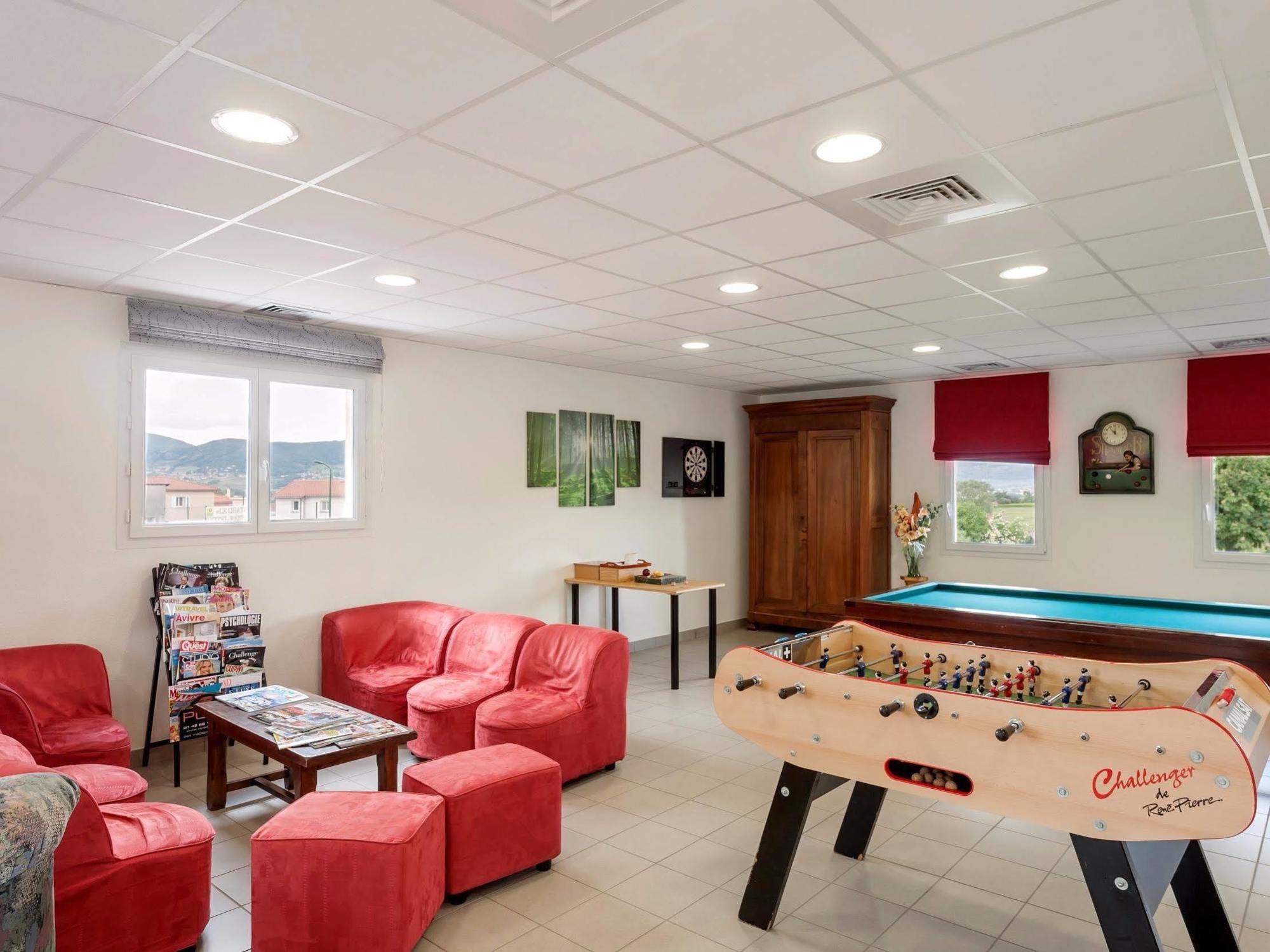 Sarcey Hotel Le Chatard מראה חיצוני תמונה