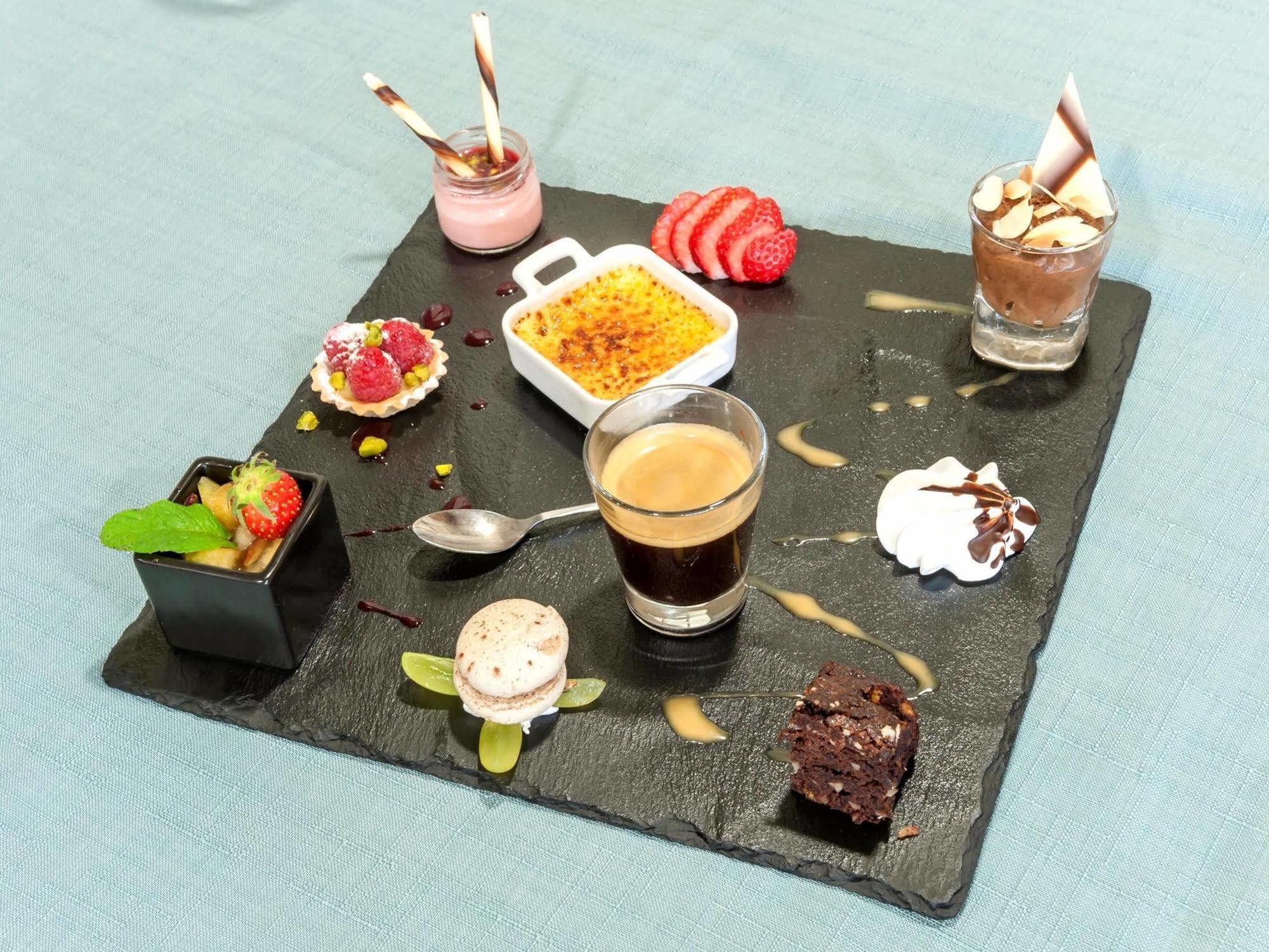 Sarcey Hotel Le Chatard מראה חיצוני תמונה